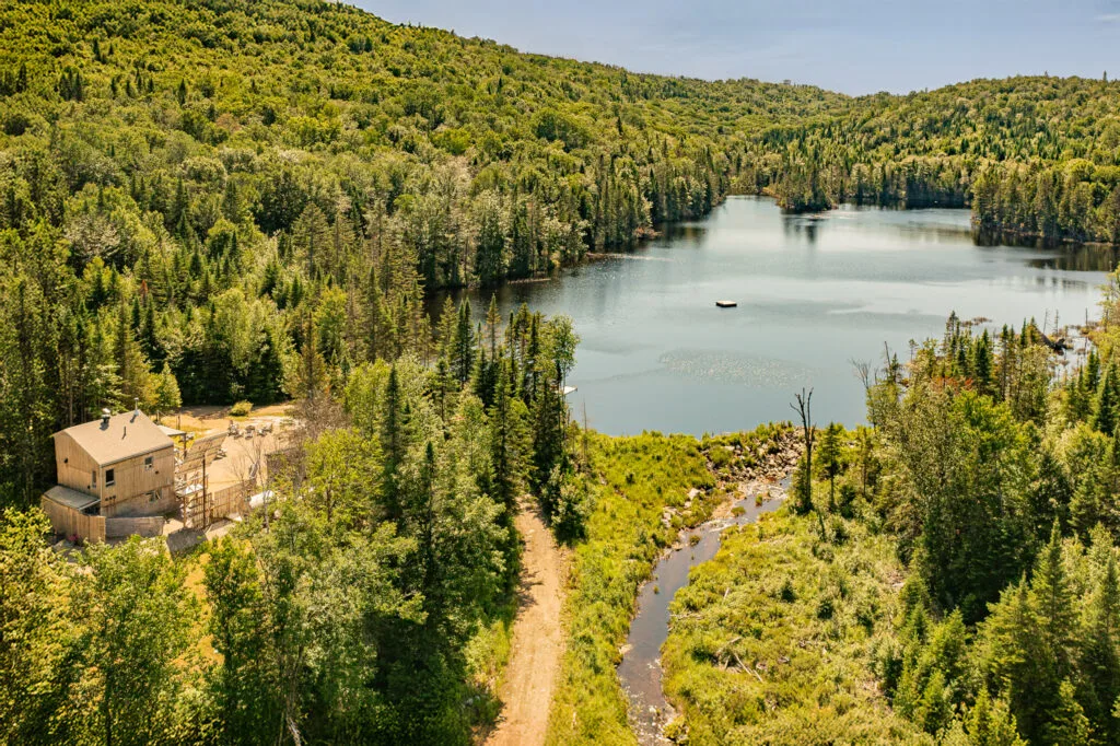 chalet avec lac privé