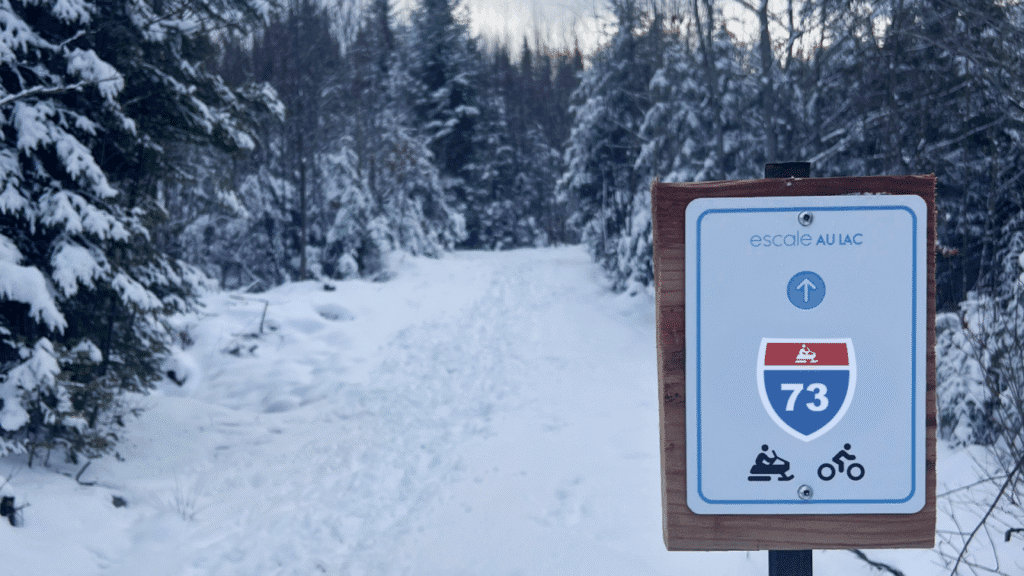 sentier motoneige - location mini chalet
